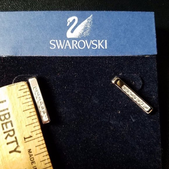 Clear Crystal JEWELRY Pierced Earrings VERTICAL - Picture 4 of 8